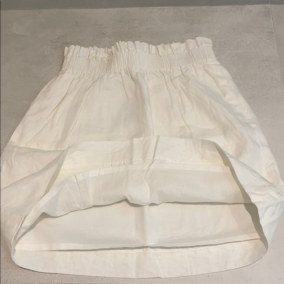 NEW ! J.Crew Paper Bag Skirt in White. - Picture 2 of 6